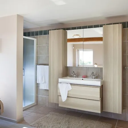 Vila Istrian Mod 103 *